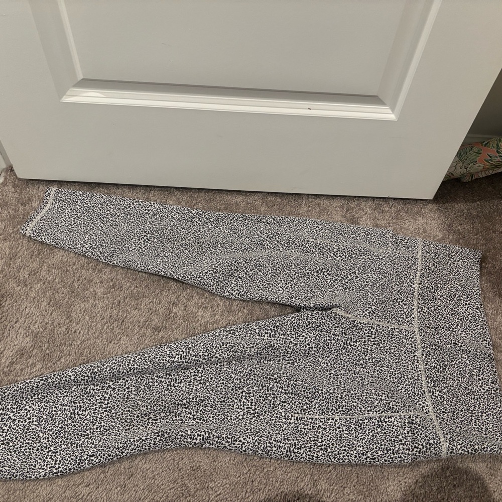 Athleta Monochrome Patterned Leggings